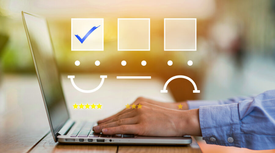 ¿Por qué deberías revisar y clasificar los servicios de una empresa? La influencia de las opiniones de los clientes en la reputación empresarial.